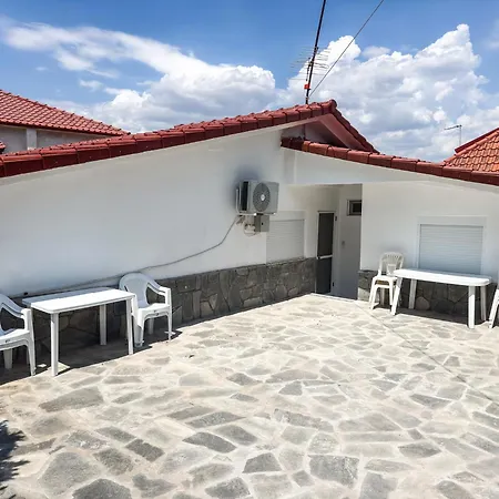 Τhair Vacation House Nea Kallikrateia