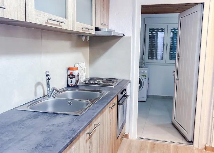 τhair Semesterbostad Nea Kallikrateia